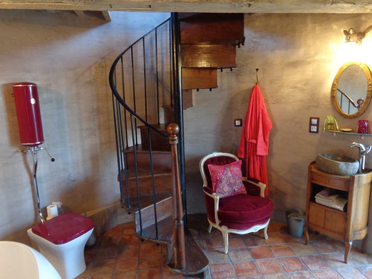 La Tour De Quinsonnas Bed and Breakfast Serezin-de-la-Tour Exterior foto